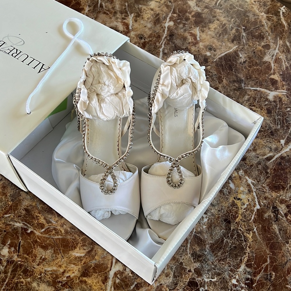 ALLURE BRIDALS